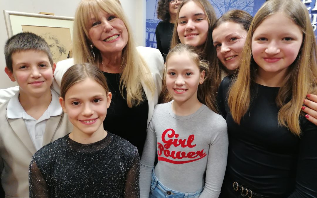Recitiranje ob kulturnem prazniku v Knjižnici Črnomelj